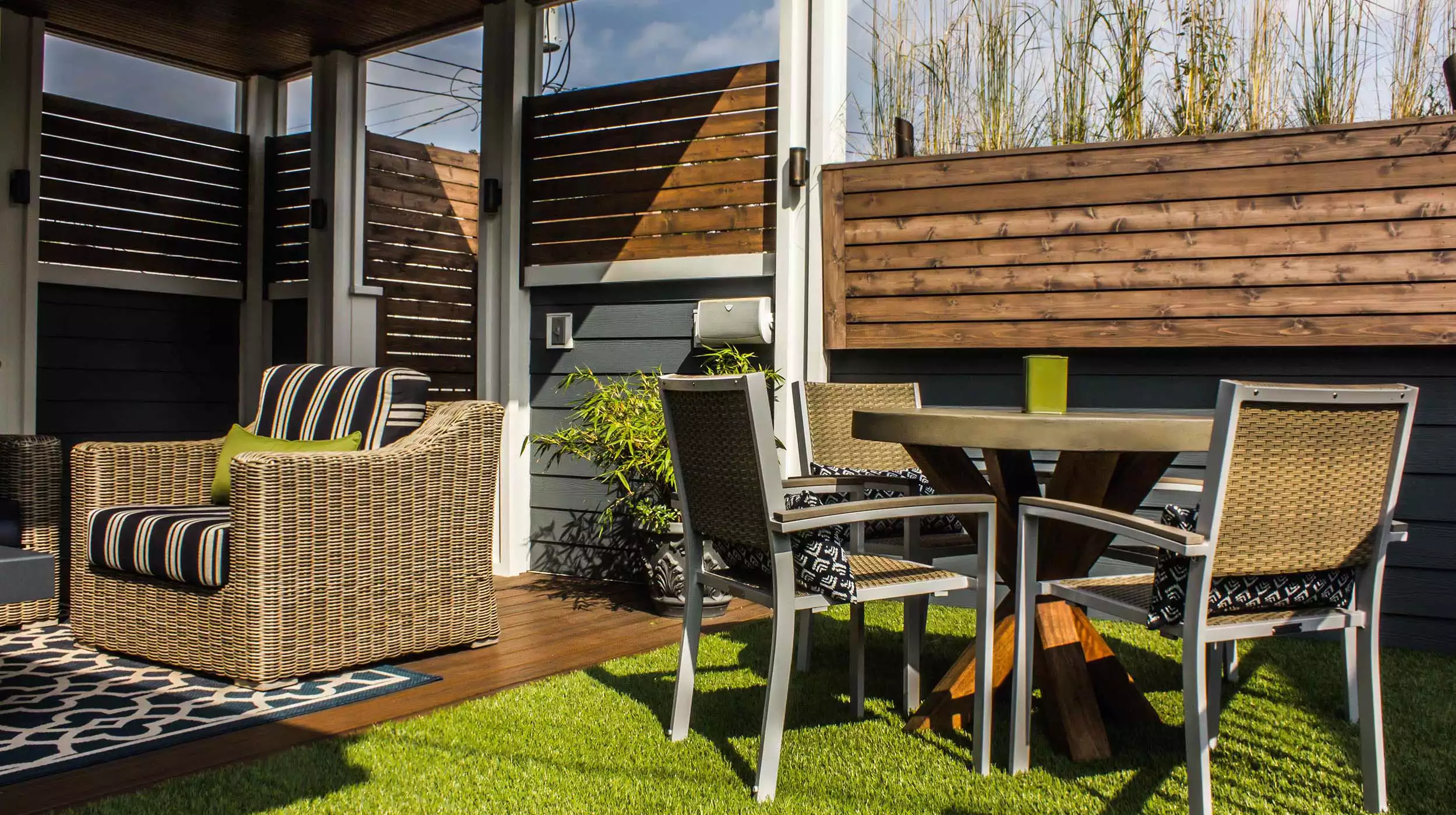 Surround Sound - Gallery image 8