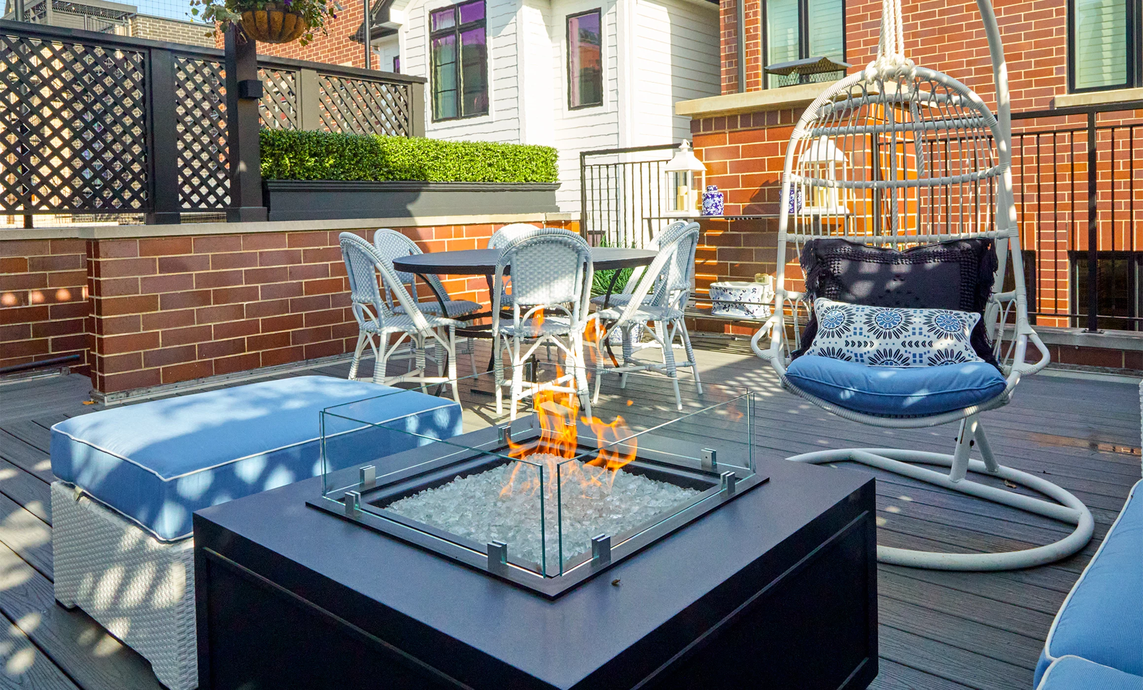 Hanging Chair - Gallery image 6