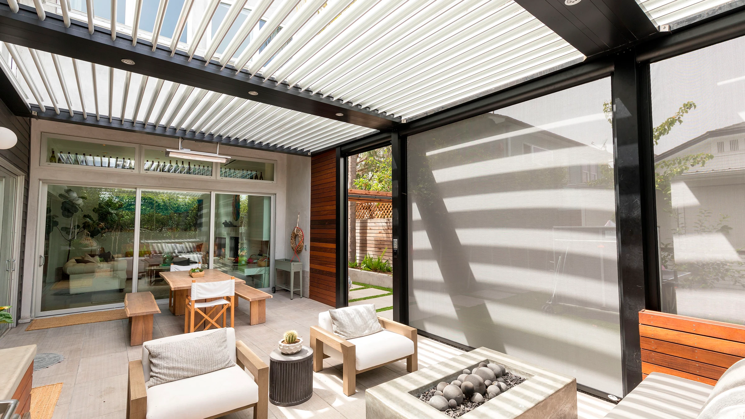 Retractable Screening - Gallery image 2