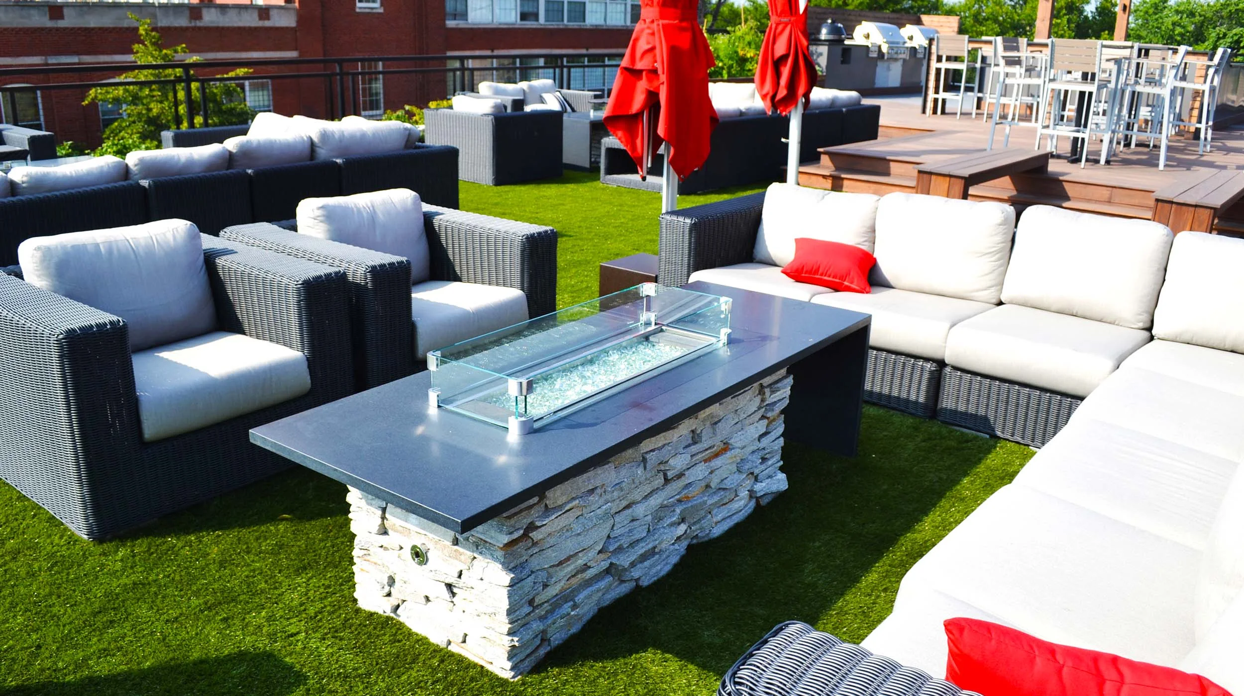 Roofdeck Synthetic Turf - Gallery image 6