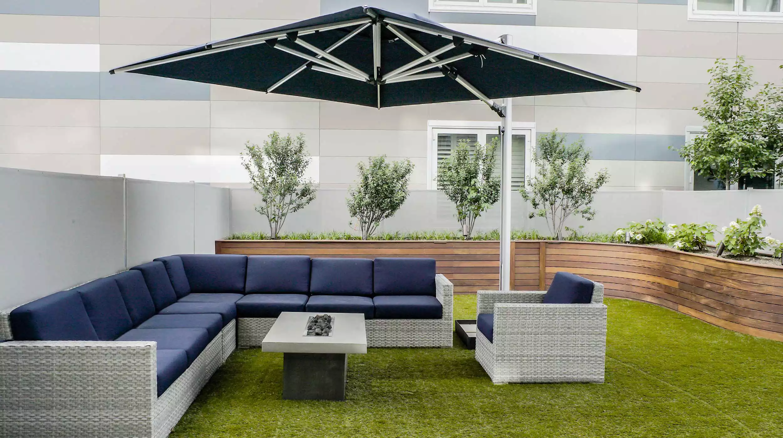 Outdoor Umbrella - Gallery image 1