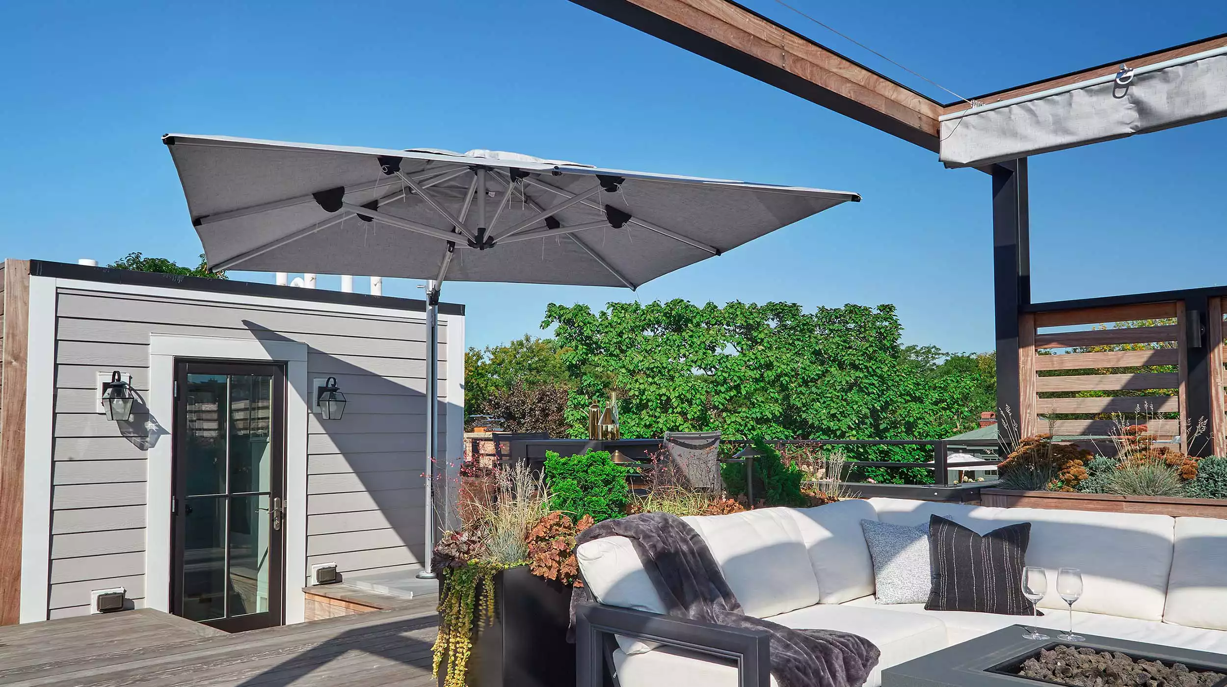 Outdoor Umbrella - Gallery image 3