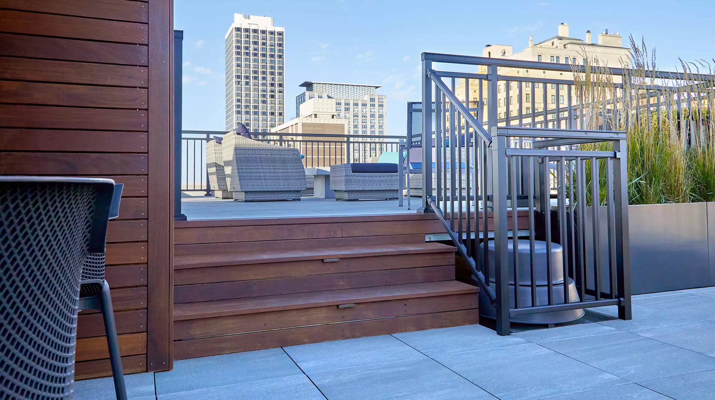 Astor Roof Deck - Gallery image 7