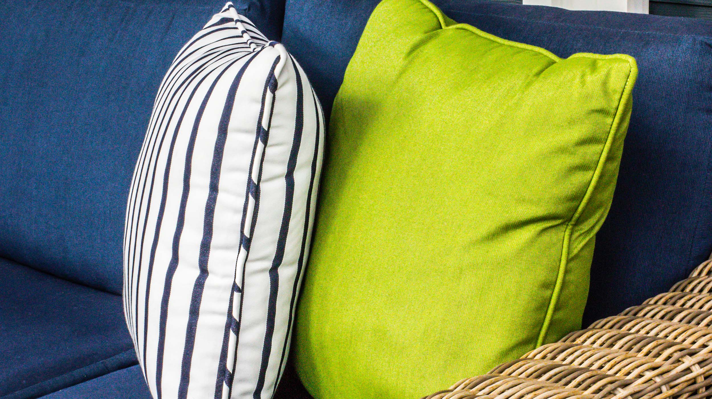 Clean and Simple Garage Roof Deck - Gallery image 4