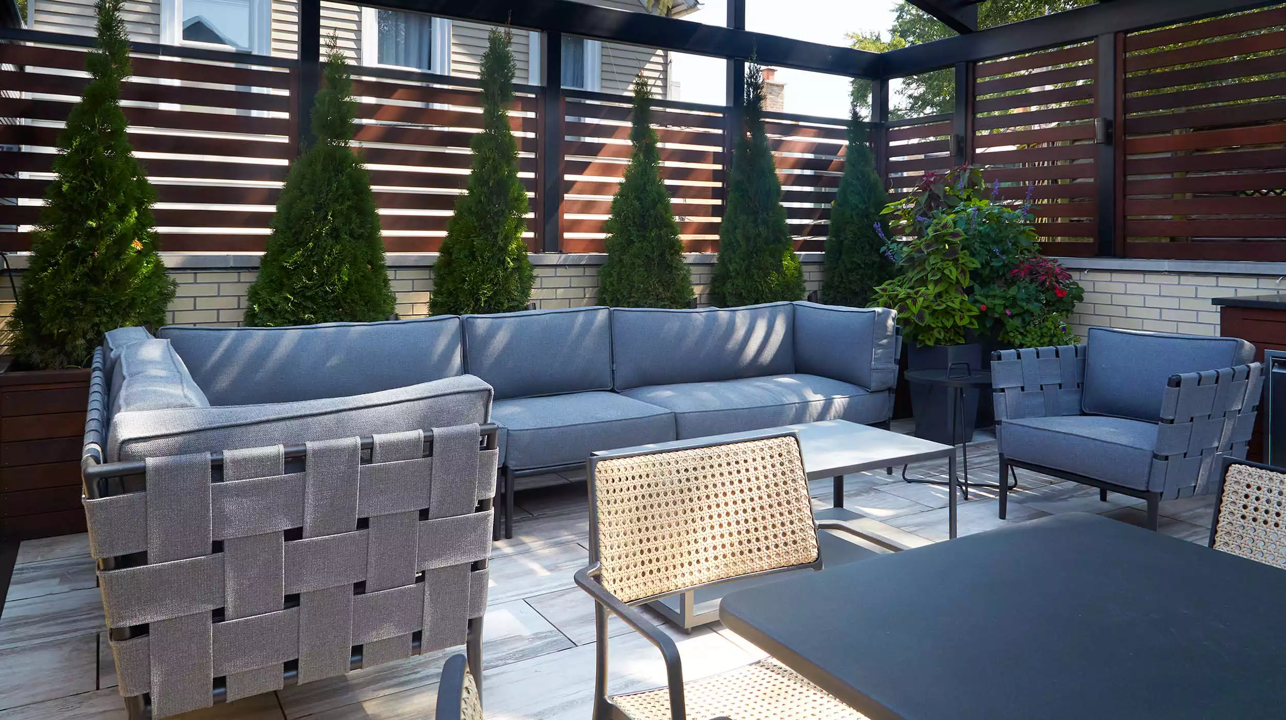 Curved Covering Near Clark - Gallery image 9