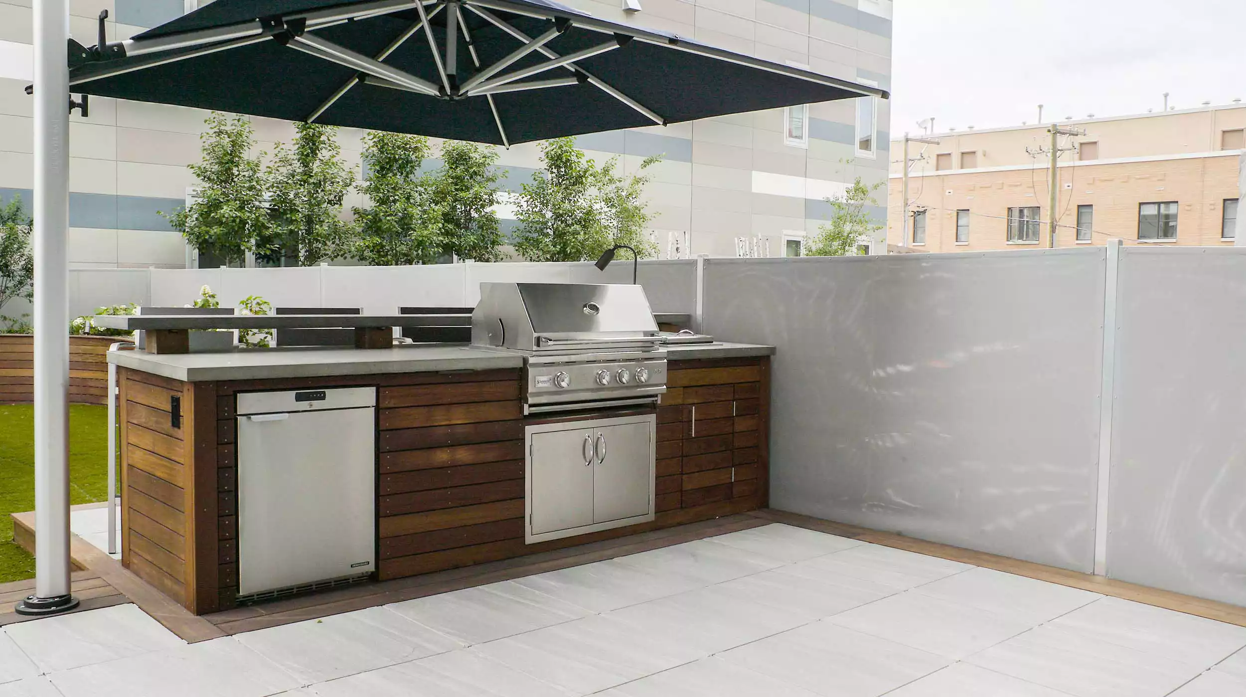 Curvy Contemporary Rooftop - Gallery image 3