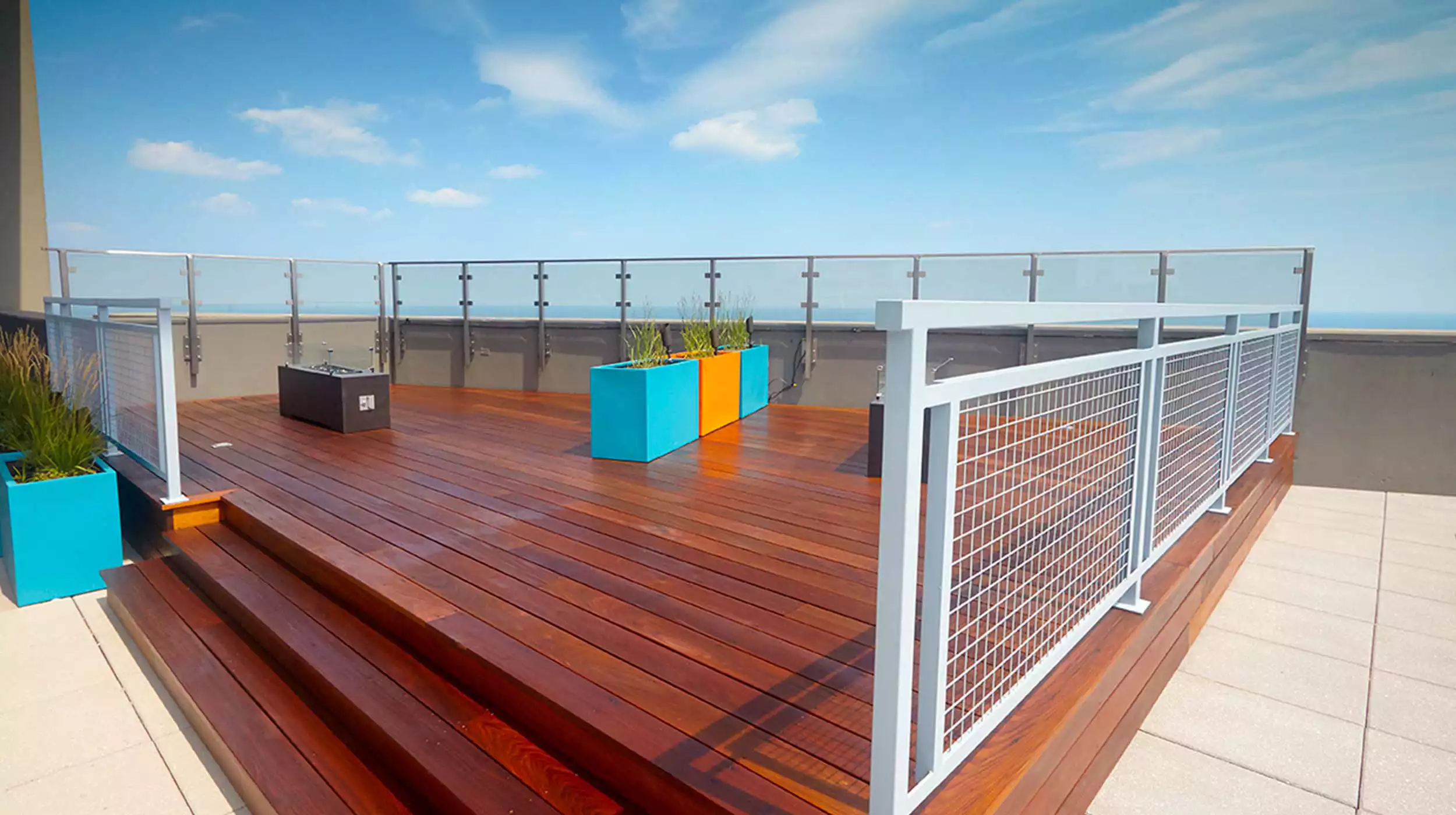 LSD – South Tower at 600 N. - Gallery image 1