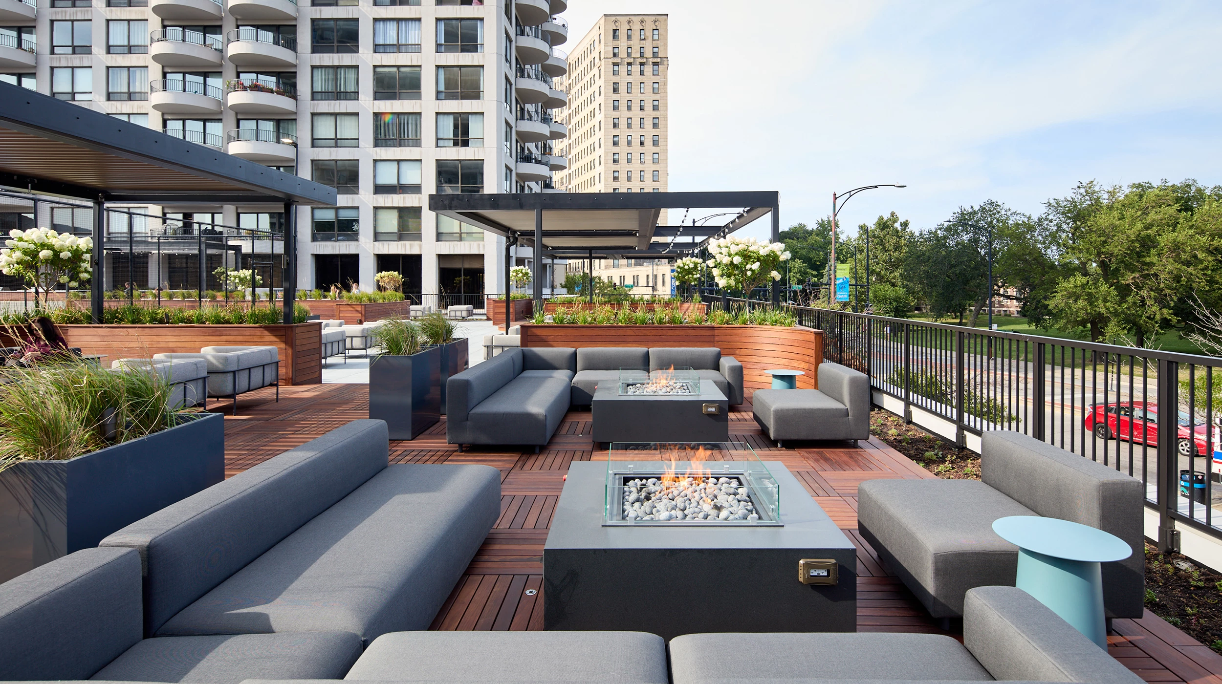 The Urban Play & Chill Deck - Gallery image 2